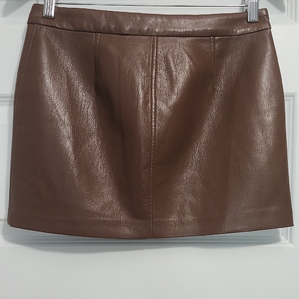 ARITZIA WILFRED Rekindle brown buttery soft faux leather mini skirt - Picture 6 of 11